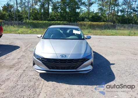 2022 Hyundai Elantra Sel from USA, damaged, VIN 5NPLM4AG8NH055312